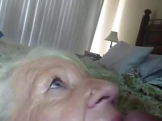 Окончание в рот My new granny gets cum in mouth