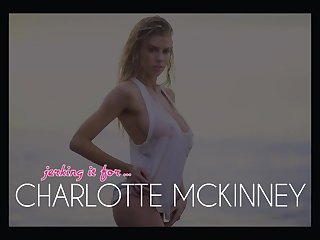 Sperma Tributi Jerking It For... Charlotte McKinney 01